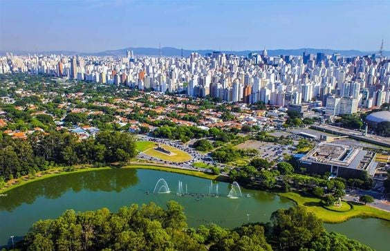 Minimalismo, Moda e Arte na São Paulo Contemporânea
